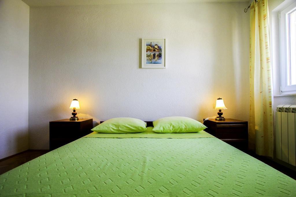 Apartments Zlatka Trogir Room photo